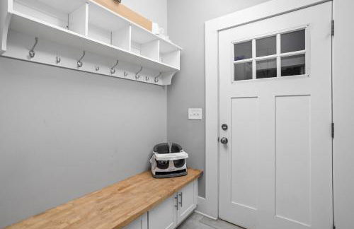 Chic Downtown Retreat Breweries, Murals & Music - Foto 51