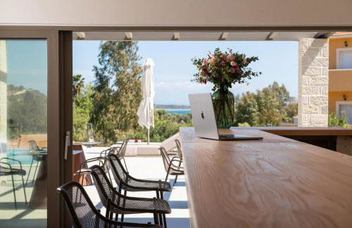 Reveli Suites - Photo 15