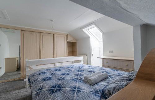 4 Bedrooms Homely House - Sleeps 6 Comfortably with 6 Double Beds,Glasgow, Free Street Parking, Business Travellers, Contractors, & Holiday-Goers, Near All Major Transport Links in Glasgow & City Centre, Perfect for Common Wealth Games 2026 - Foto 51