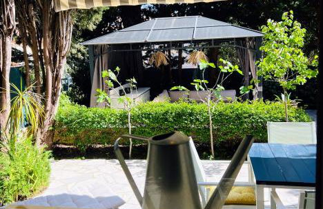 "Saint-Tropez" Superbe appartement avec Terrasse Jardin et Parking privé - Photo 13