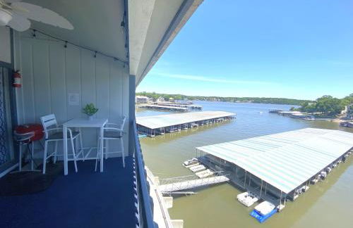 B Lakefront! Remodeled, Boat Slip, Patio Views, Pool, Boat Ramp, WIFI - Foto 28