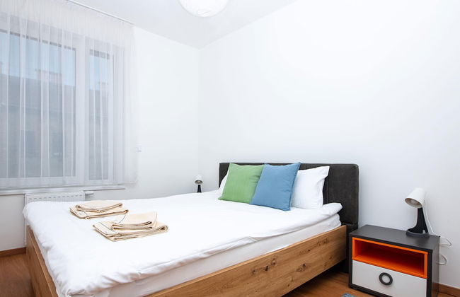 Elisabeth Downtown Apartments by FirstHost - Photo 42