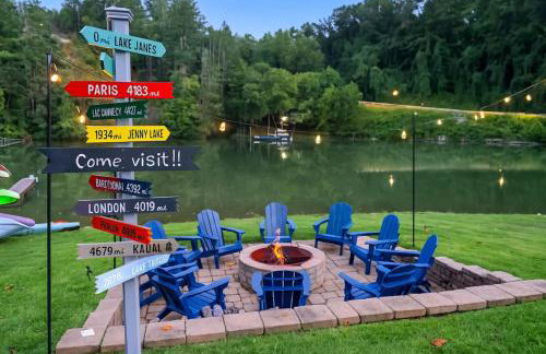 LKJ - Lakefront Home, Hot tub, Fire Pit, Games and Movie Room! - Foto 42