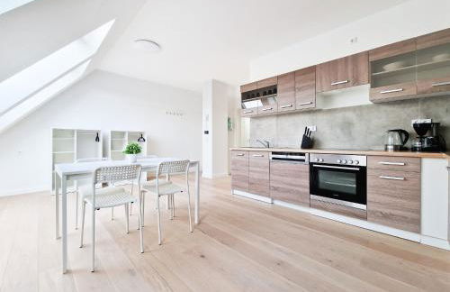 Tolstov Apartments - City Apartments with 1 or 2 Rooms - 15 Min to Messe DUS and Old Town DUS - Foto 22