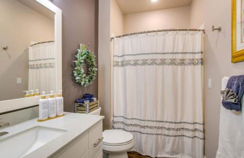 Modern South Pier Condo on Sheboygan River! - Foto 18