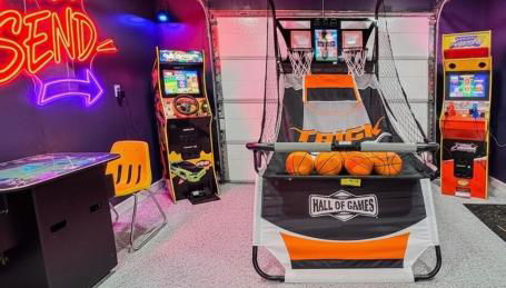 HeartOfRockfrd/NEXPlayground/IndoorHotTub/GameRoom - Foto 4