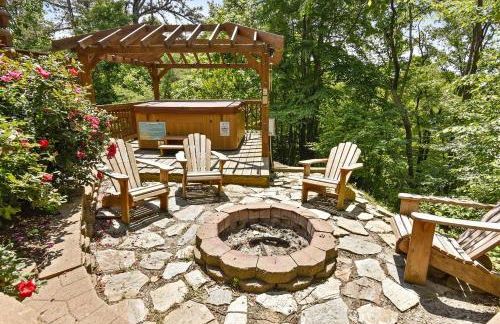 Charming Cabin Rental with a Hot Tub and Fireplace in the Smoky Mountains - Foto 17