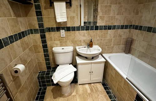 Lovely 1-bed Apartment in Town Centre Colchester - Foto 23