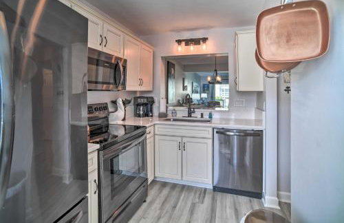 Steps to Pool and Beach St Helena Island Escape! - Foto 9