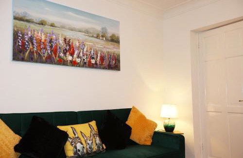 Hollybush Place By N And N Stays Ltd, Perfect for Contractors and Workers, Large Private Driveway for Work vans And Vehicles, Great Location and Fast Wifi - Foto 31