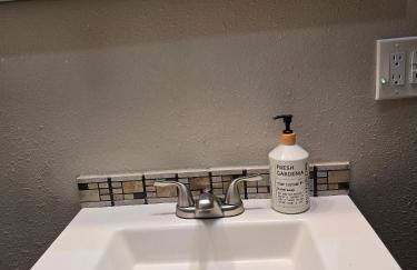 Secluded Off-Grid Retreat> Cabins+Hiking+Waterfall - Foto 33