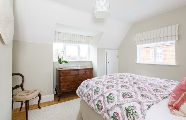 Newly Renovated Cottage 150m From Waterfront - Photo 69