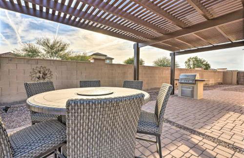 Game Room, Patio! Family-Friendly Goodyear Home - Foto 28