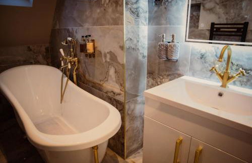 Loft Room with King Size Bed with En Suite Bath - Foto 2