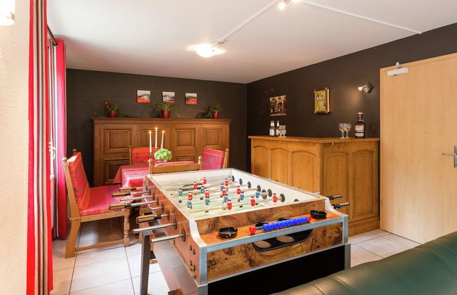 Spacious Retreat by Lake - Photo 15