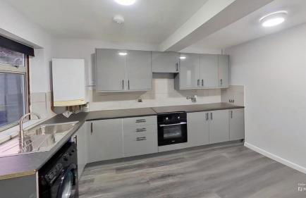 Grand 2 bed Apartment - Foto 10