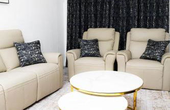 Elegant and comfortable three-bedroom Flat - Foto 37