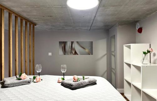 Zarembowicza Apt 37 - Self Check-In 20h - Parking &Lift - Foto 9