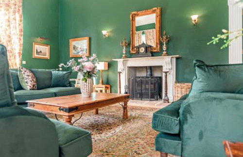 Beccles Georgian Mansion l 9 Bedrooms, Hot Tub & Parkland - Foto 40