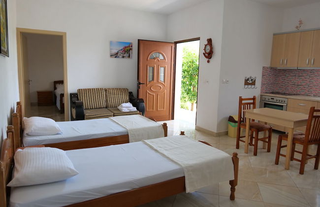 Pellumb Apartments - Photo 5