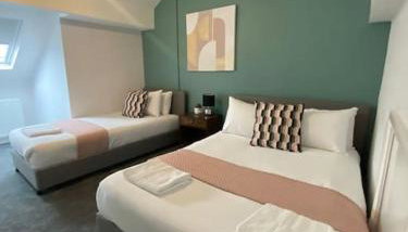 3-Bed House Near M1 & Meadowhall with Free Parking - Foto 5