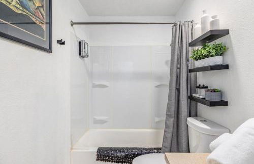 Cozy Boise Home with Private Yard and Game Room - Foto 38