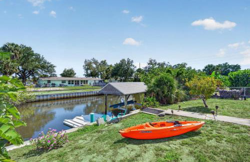 Dockside Delight Waterfront Gulf Access 4 mins to Beach - Foto 3