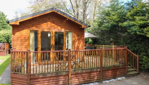 Fir Tree Lodge - Photo 1