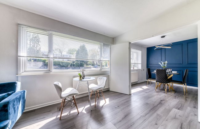 Contemporary 4 Bedroom Detached House With Parking and City Links - Foto 28