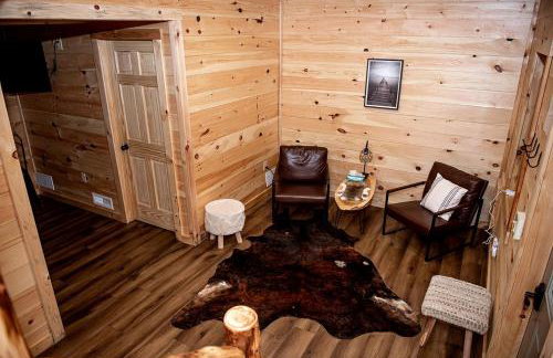 Luminous Cabin near Tappan Lake with Hot-Tub, BBQ and Deck in Ohio - Foto 24