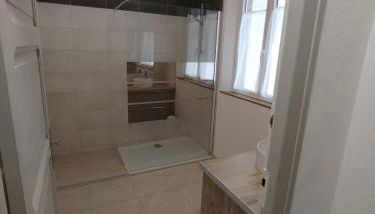 T3 au 1er étage sans ascenseur - Foto 4