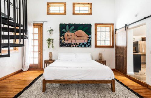 Stunning Catskills Cabin - Photo 43