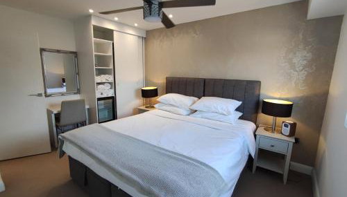 Modern 2 Bedroom Flat with private outdoor terrace - Foto 5