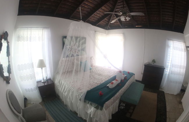 Beach Palm Villa - Photo 5