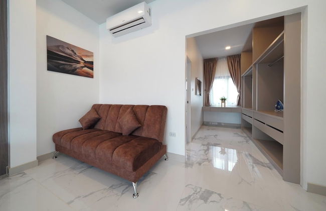 Southern Peak Pool Villa HuayYai Pattaya - Photo 9