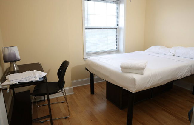Close to Campus Student Housing - Amenities - Photo 2