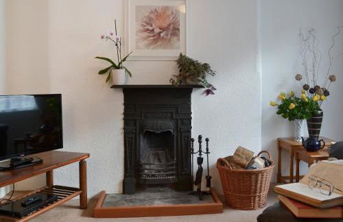 Bridgend Cottage - Photo 2