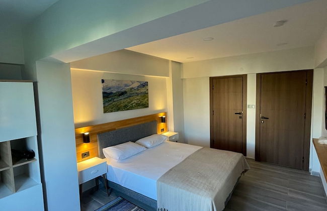 Royalova Hotel - Photo 13