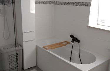 Schöne EG Wohnung mit Terrasse - Foto 18