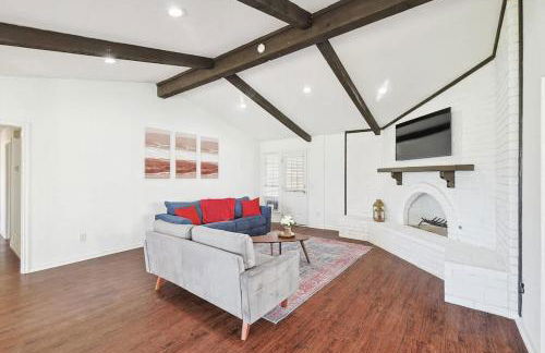 Spacious 4-BR Home Near Allen Outlets & Dining - Foto 9