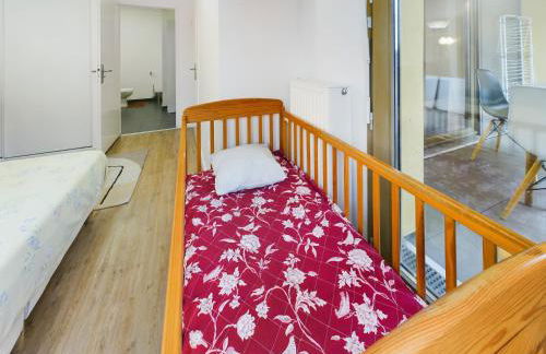 Roi de la Seine à Paris, stade, Gare parking et terrasse - Foto 25