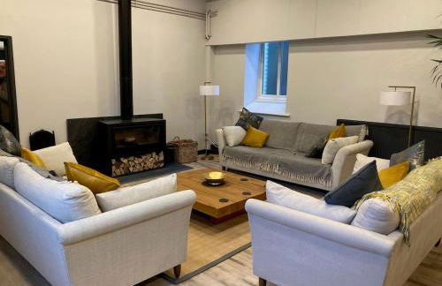 Tyn-Y-Berth Sleeps 27 luxury group accommodation - Photo 6