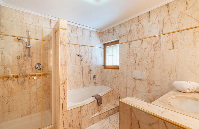 Charming Holiday Home in Maurach am Achensee - Foto 27