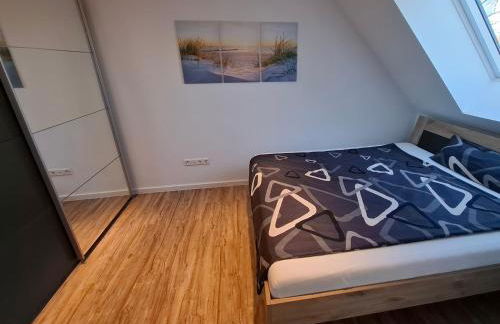 Moderne DG-Wohnung mit Flair in guter Lage - Foto 9