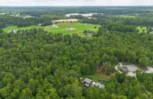 Peaceful & Spacious Modern Home - Lake Views! - Foto 23