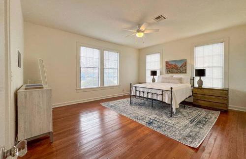 New Comfy Bungalow on Washington-Dedicated Office - Photo 6