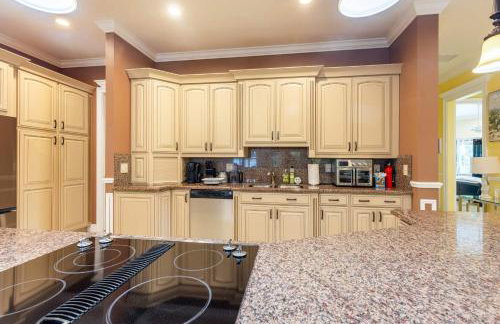 Chill & Spacious 3BR - Beaches & Backyard Fun - Foto 8