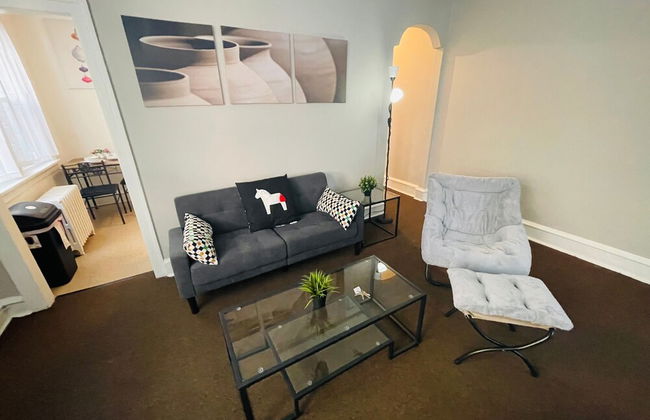 1-br Glenside - Long Term Available Parking - Photo 1