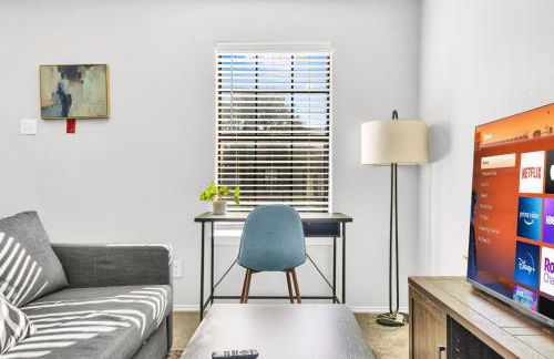 Modern 2BR Retreat with Pool Gym and WiFi - Foto 6