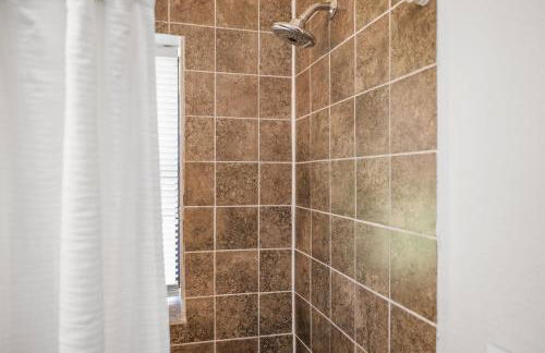 The Flats on Florida St - Super Comfy 2-Bedroom Apartments - Foto 24